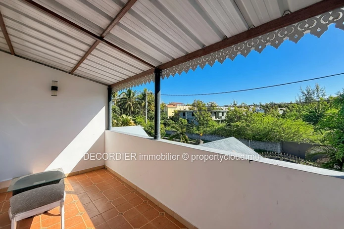 House for Rent with Private Pool – Bain Bœuf