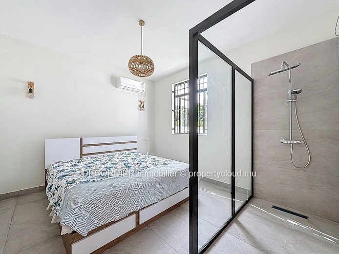 Villa contemporaine avec piscine dans un cadre paisible – Vente sur plan