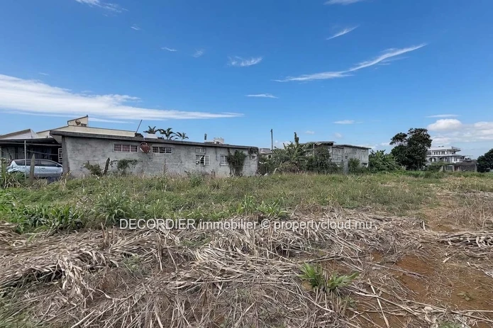Land for Sale – Saint-Pierre