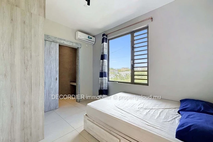 Modern duplex with private swimming pool (Sole Mandate)