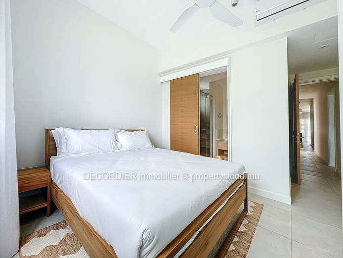 Beautiful apartment on the 1st floor facing the sea