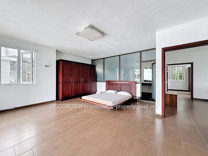 Furnished Contemporary House – Stanley Rose Hill