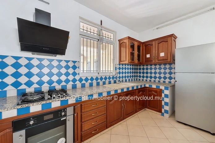 House for Rent with Private Pool – Bain Bœuf