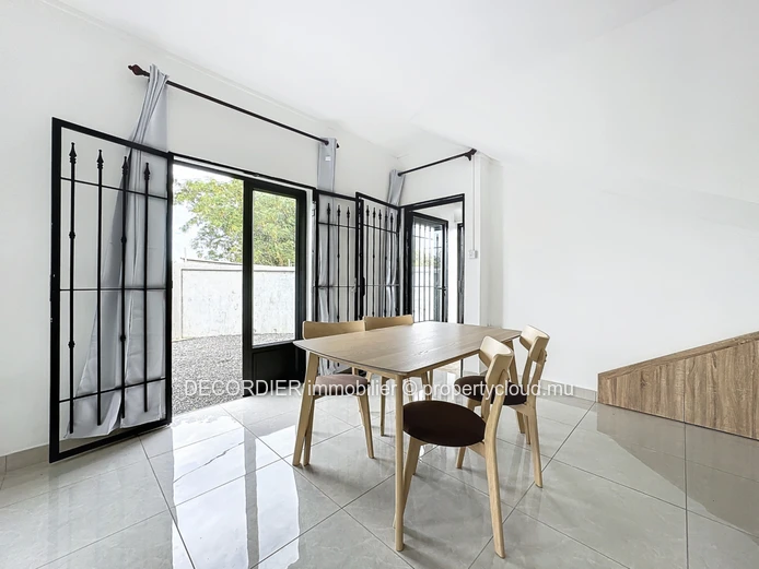 New apartment located on the ground floor 6 minutes' walk from Grand Baie La Croisette (Sole Mandate)