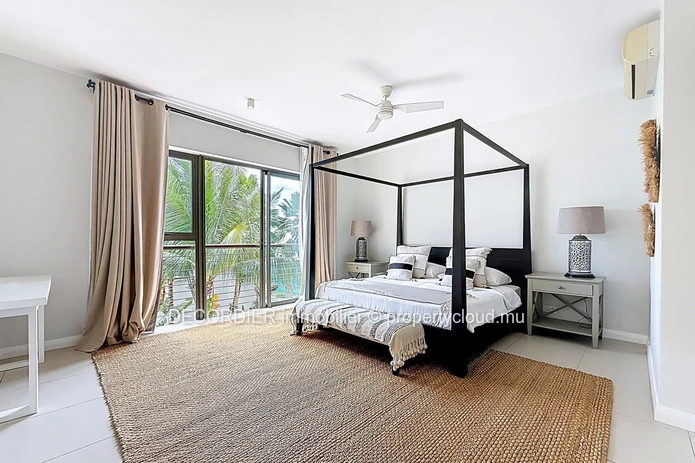 Penthouse - accès plage privée