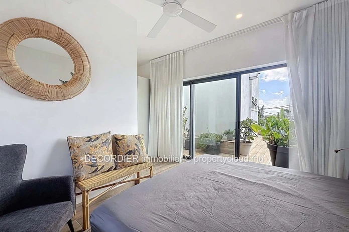 Penthouse with Lagoon & Coin de Mire Views