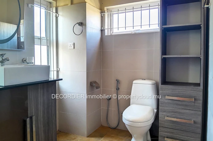 Triplex in a 24/7 secure residence with shared swimming pool