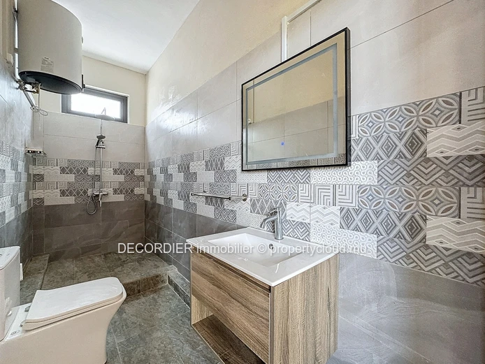 Apartment located on the 2nd floor at 5 minutes walk from the beach