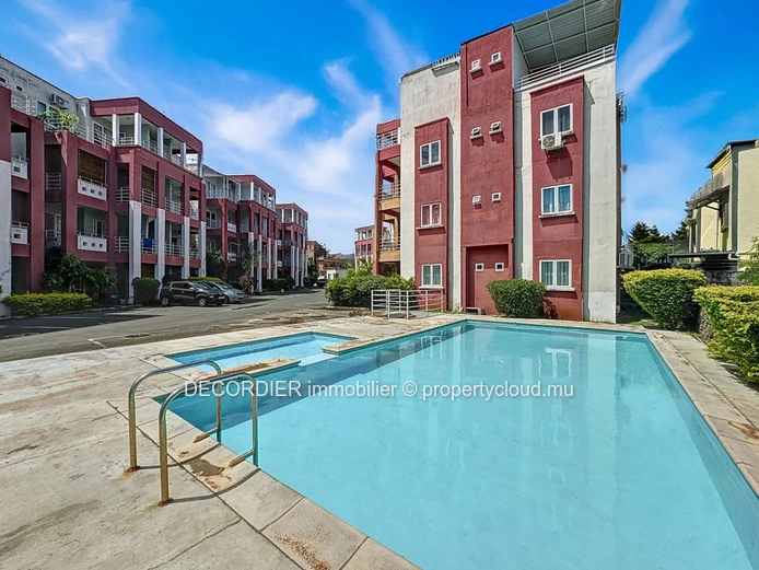 Penthouse for rent in a secure residence