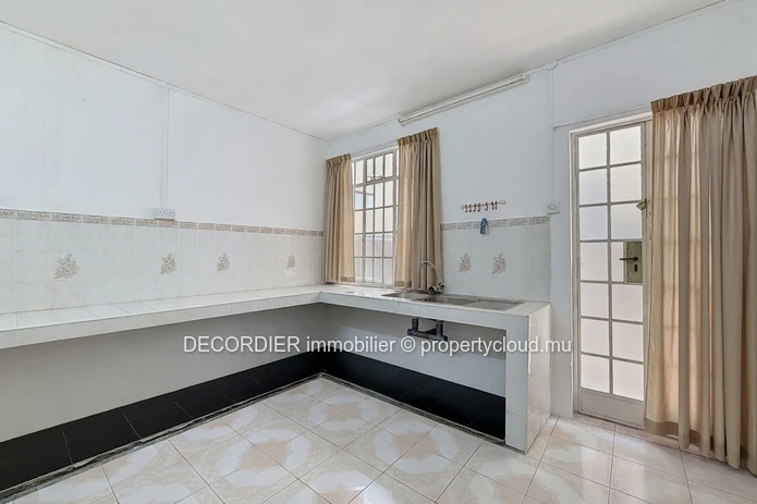 House for sale  -  Port Louis