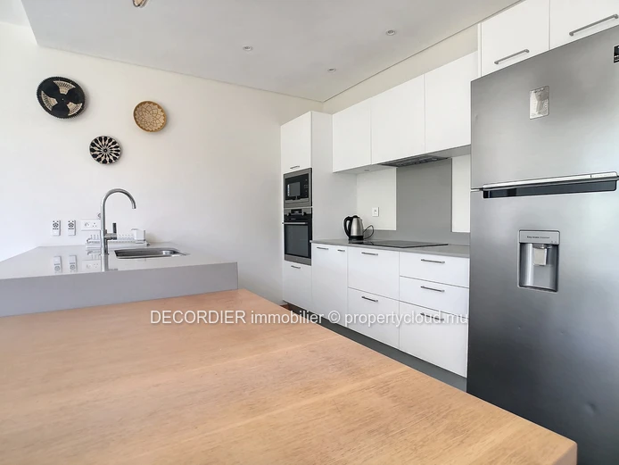 Villa contemporaine située dans une résidence sécurisée - Accessible aux étrangers (Mandat exclusif)