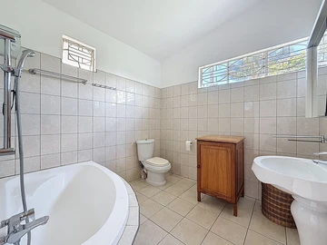 7 Bedroom House