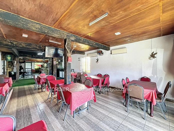 Business premises for sale (Sole Mandate)