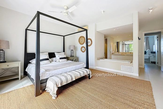 Penthouse - accès plage privée