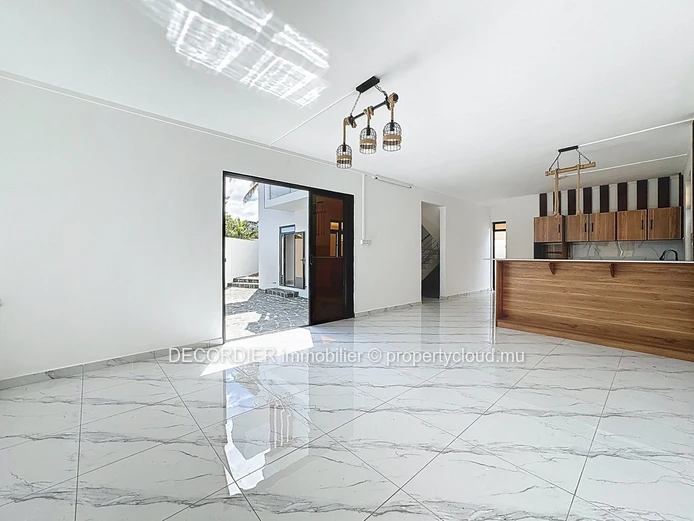 Maison Neuve avec Piscine