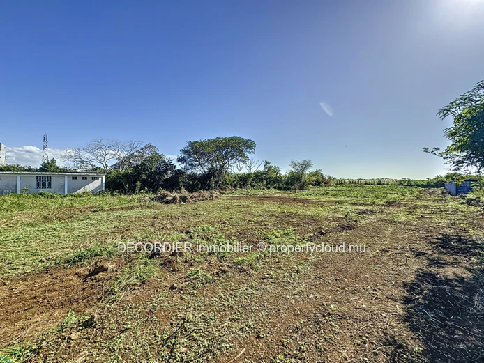 À Vendre Petit Raffray Terrain Résidentiel