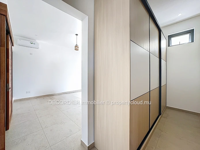 Villa neuve dans un quartier résidentiel (Mandat exclusif)
