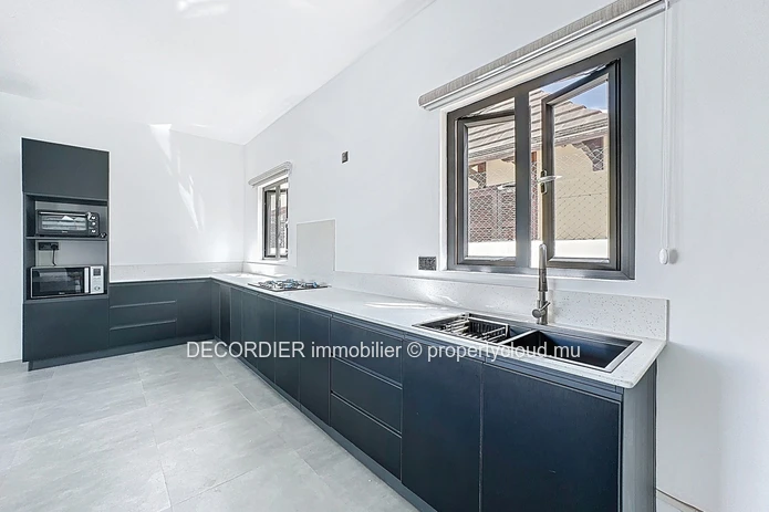 Modern villa with swimming pool – Ideal location, dream lifestyle