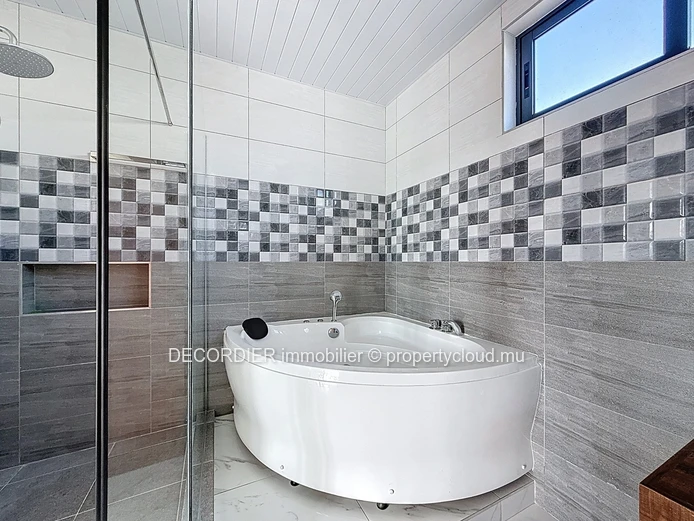 Modern Villa for Rent – Chemin Vingt Pieds, Grand Baie