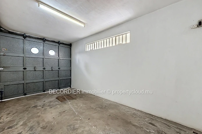 House for sale  -  Port Louis