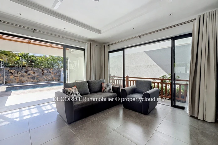 Villa contemporaine à proximité de la plage