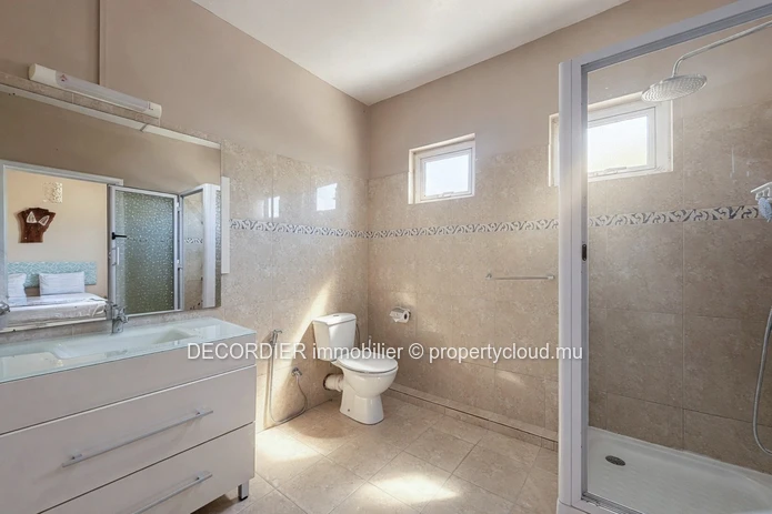 Duplex house for rent – Trou aux Biches