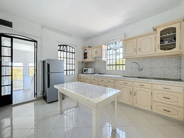Maison de 8 Chambres
