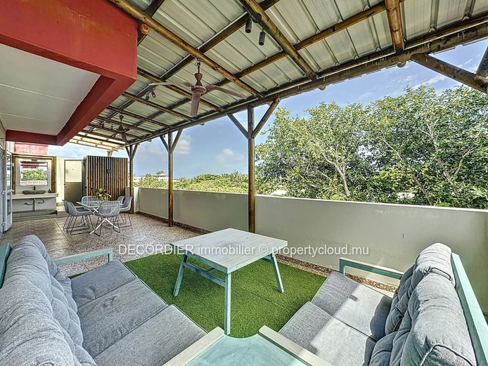 Penthouse for rent in a secure residence