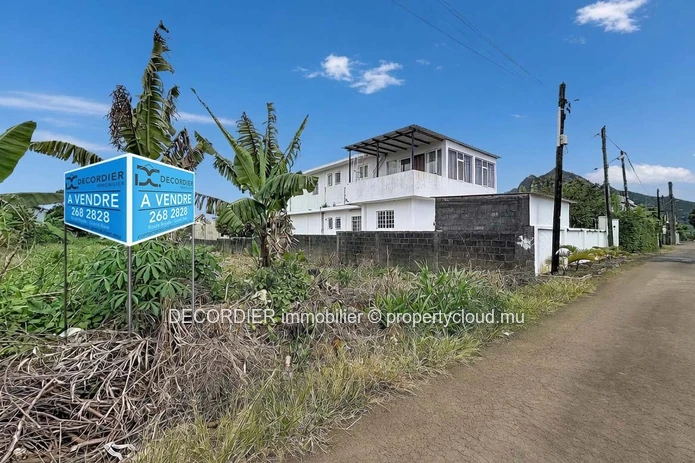 Land for Sale – Saint-Pierre