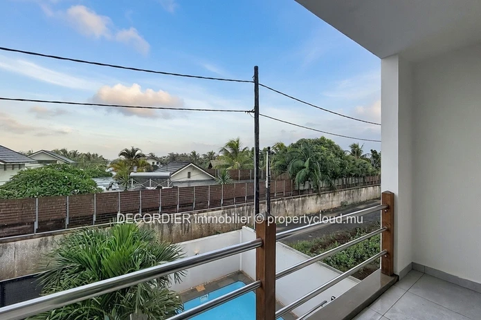 Modern 3-Bedroom Villa with Private Pool