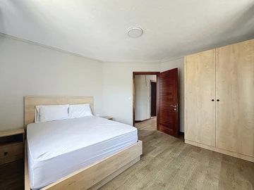 4 Bedroom Apartment
