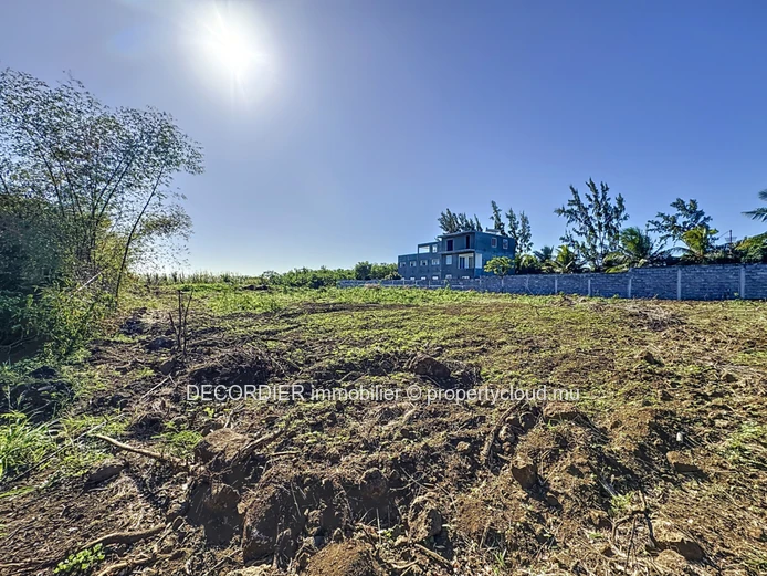 À Vendre Petit Raffray Terrain Résidentiel