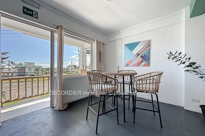 Commercial space for rent – Roches Brunes