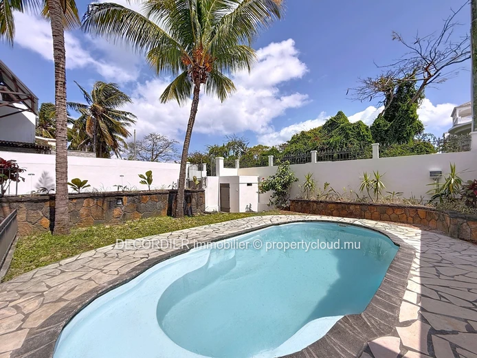 À Vendre - Mont Choisy (Mandat exclusif)