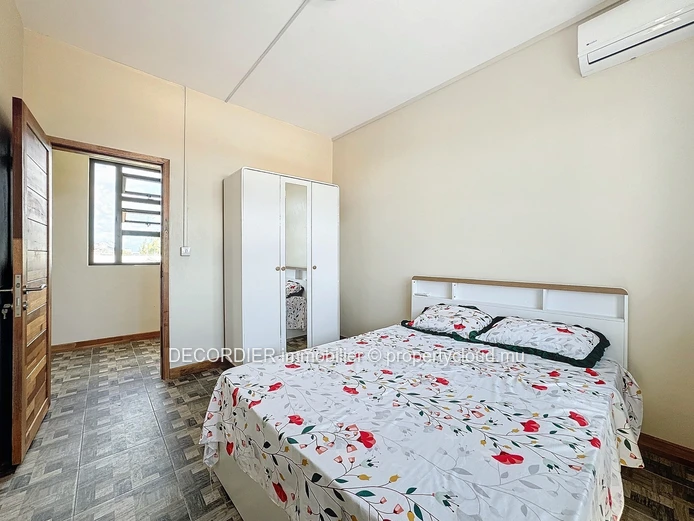 Apartment located on the 2nd floor at 5 minutes walk from the beach