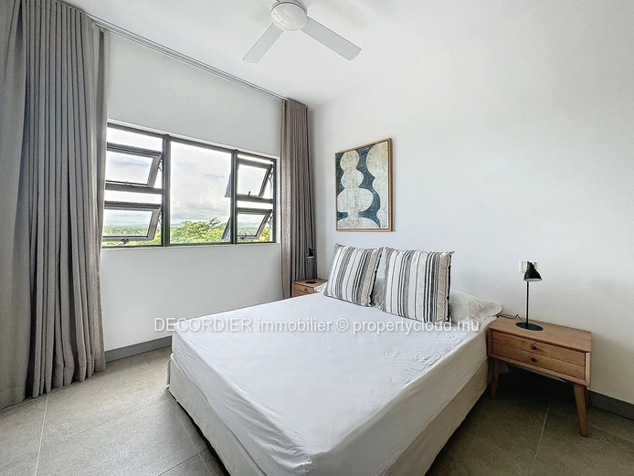 Elegant furnished flat with sea view in Saint Antoine
