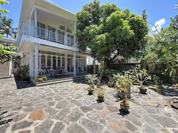 7 Bedroom House