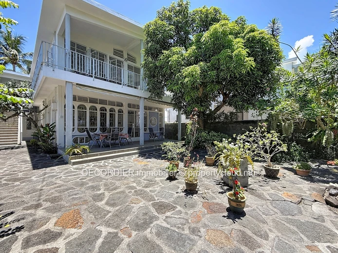Home in Roche Noires,just steps from the ocean