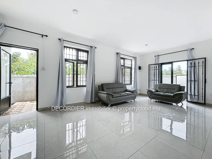 New apartment located on the ground floor 6 minutes' walk from Grand Baie La Croisette (Sole Mandate)