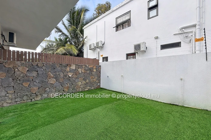 Charming Duplex for Rent in Pereybère