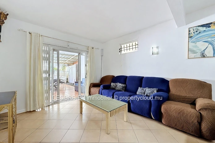 House for Rent with Private Pool – Bain Bœuf
