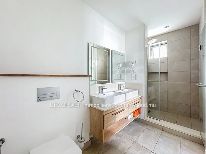 Waterfront apartment in Grand-Gaube