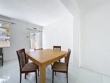 Appartement de 10 Chambres