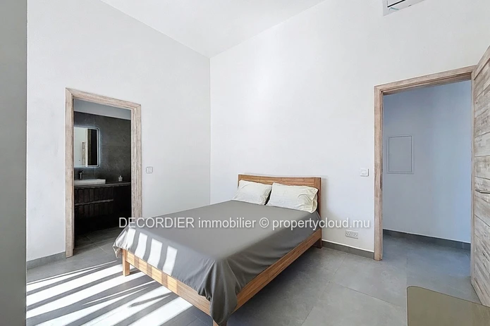 Maison moderne dans une résidence sécurisée
