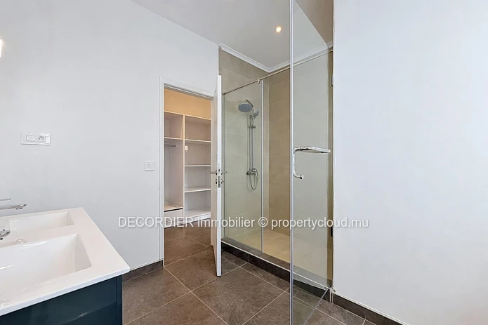 Superbe villa à vendre à Trou aux Biches
