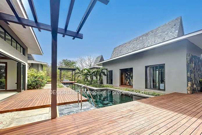 Sublime villa located in a secure residence