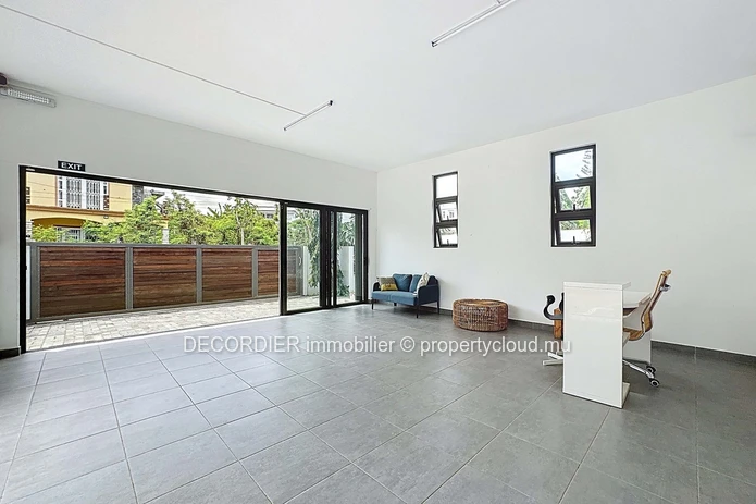 Beautiful Property for Rent – Ideal for Residential or Commercial Use