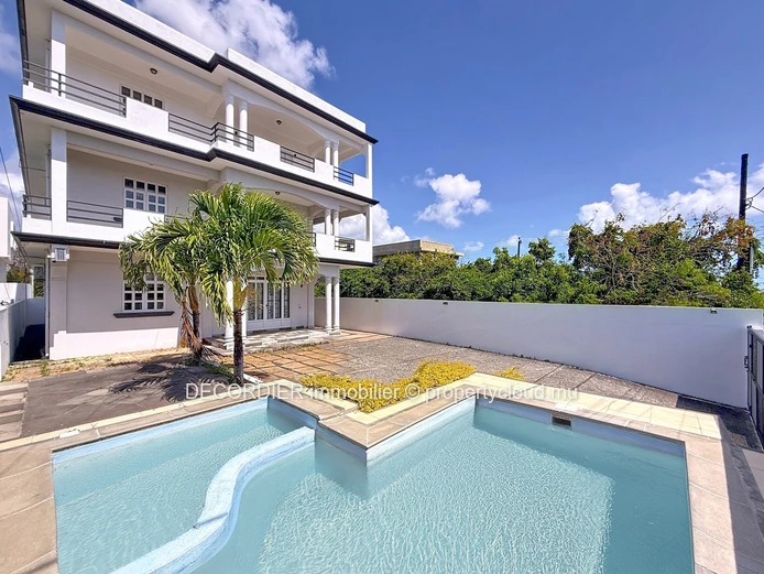 Spacious apartment for Sale