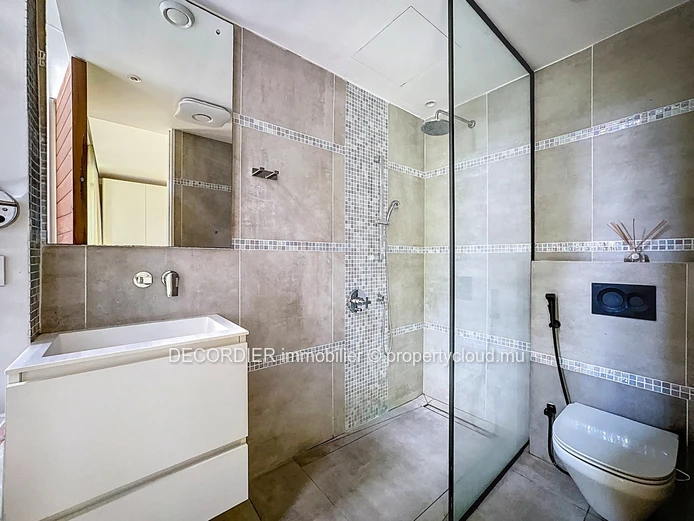 Appartement - Pieds dans l'eau