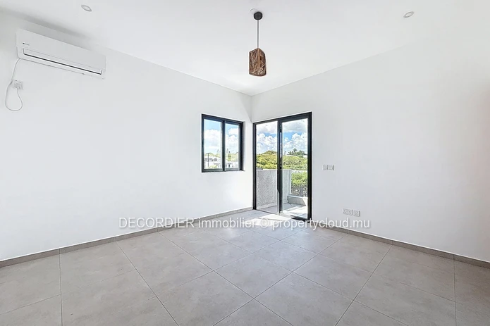 Maison moderne à vendre